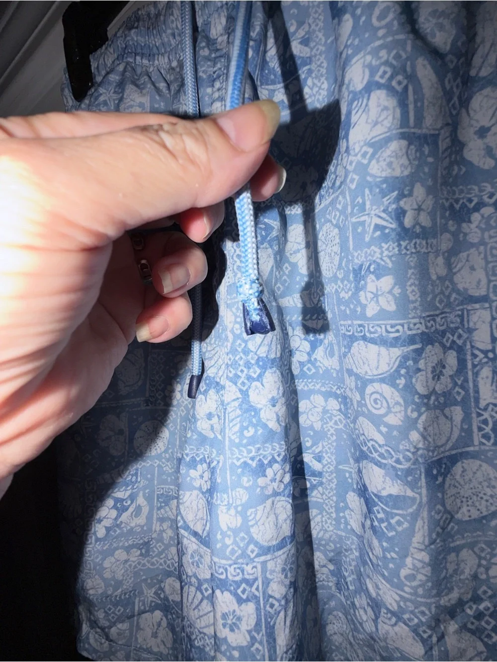 Peter Millar Men's Light Blue Print Swim Shorts. Sz M